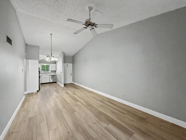 Photo - 330 Palmwood Pl Unit 210