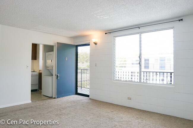 Photo - 95-023 Waihau St