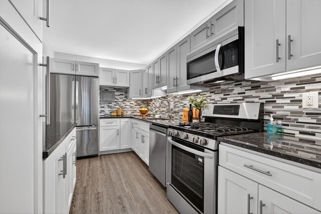Building Photo - 4515 Willard Ave Unit 1112S