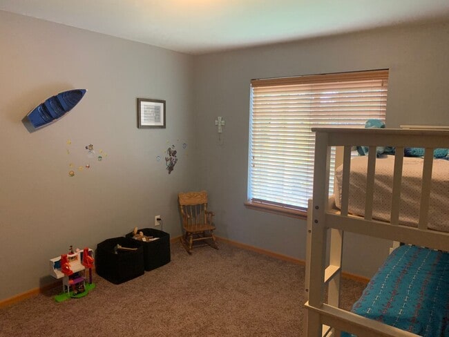 Photo - ***PENDING APPLICATION***Modern and stylish 3 bedroom home in Lovely Neighborhood