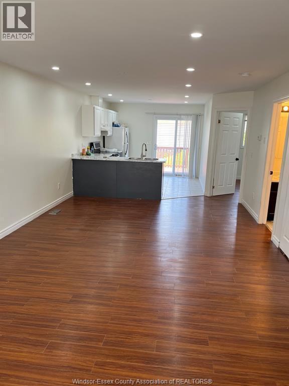 Photo - 3726 Holburn St