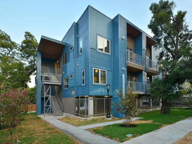 Building Photo - 2822 Rio Grande St Unit 304 Rental