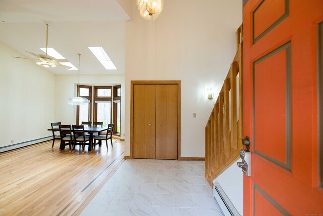 Photo - 18 Clifford Ave