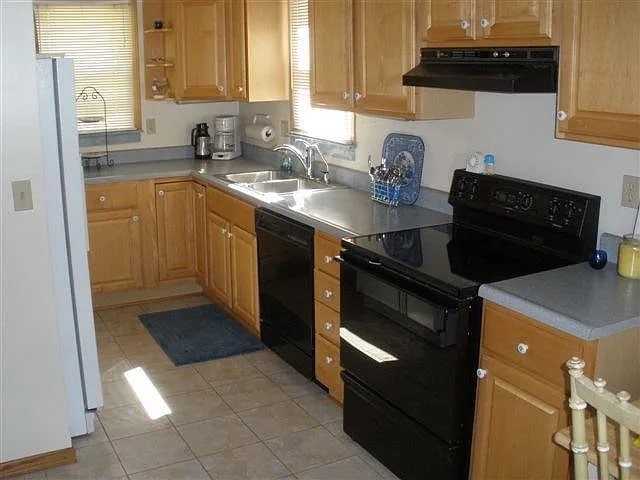 Photo - 51156 Maple Rd