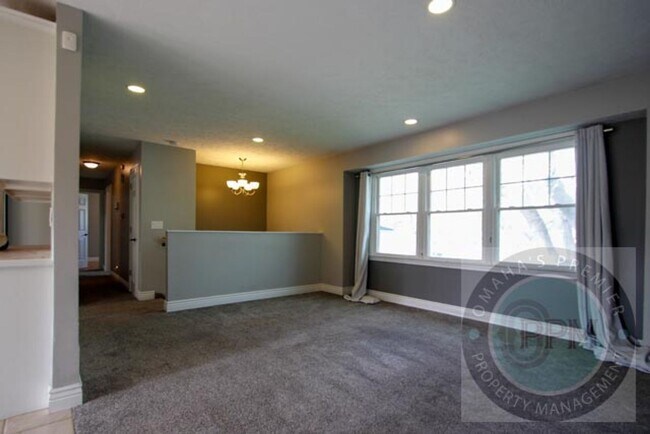 Photo - Discover this 3- Bd, 2.5-Ba Omaha, NE,