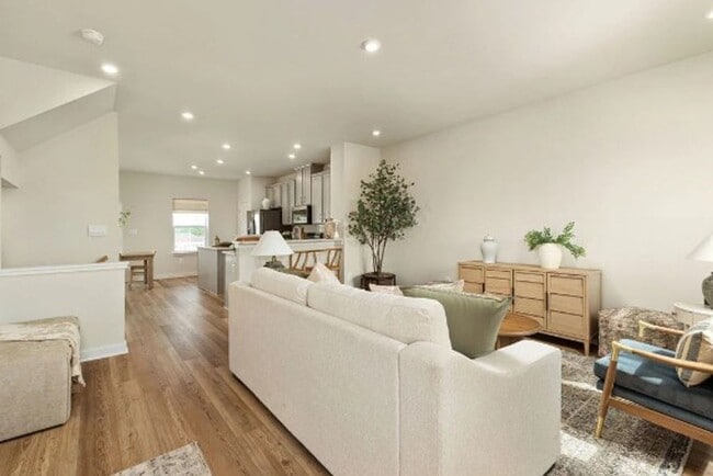 331 Nottingham Row