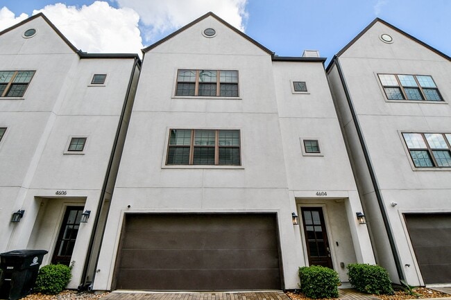 Photo - 4604 Chartres St