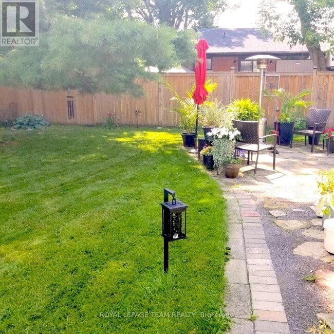 Photo - 1052 Fisher Ave