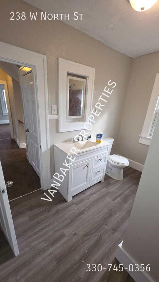 Photo - 238 W North St