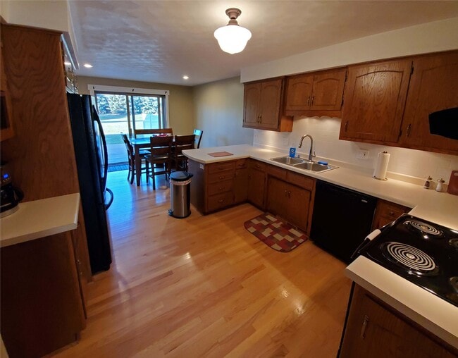 Photo - 1502 W Weiland Ln