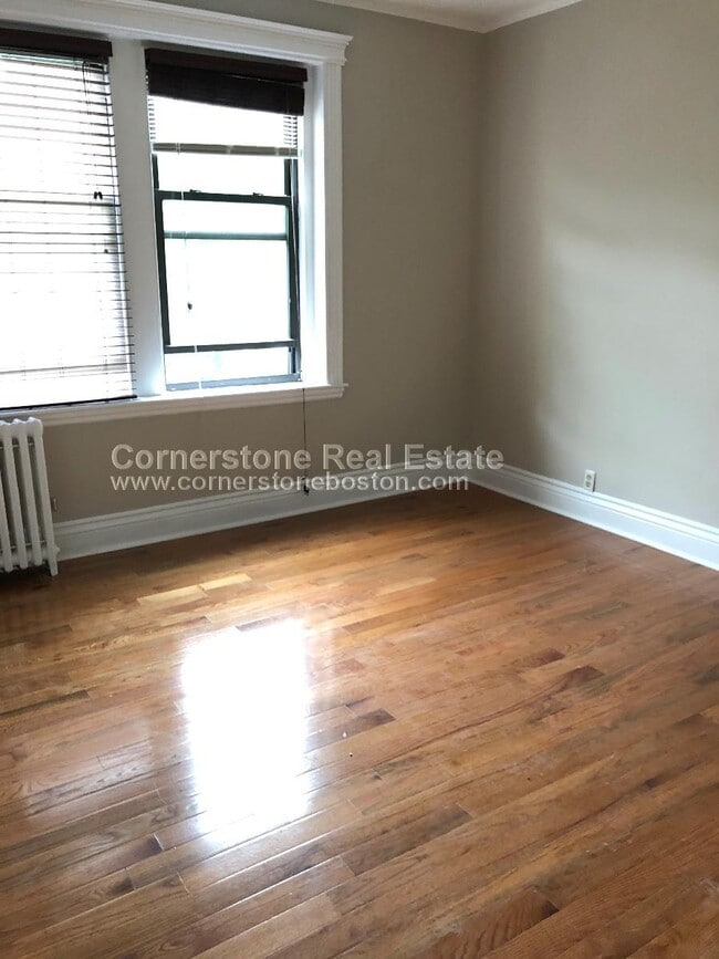 Photo - 52 Charlesgate E Unit 173