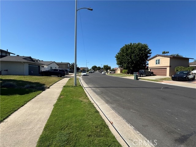 Photo - 16763 Daisy Ave