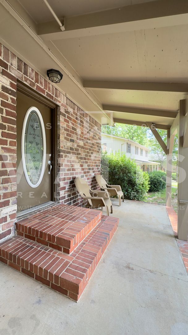 Photo - 2986 Green Valley Rd