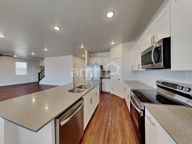 Photo - 1287 N Wagon Wy