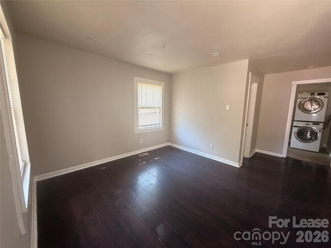 Photo - 825 Rodey Ave