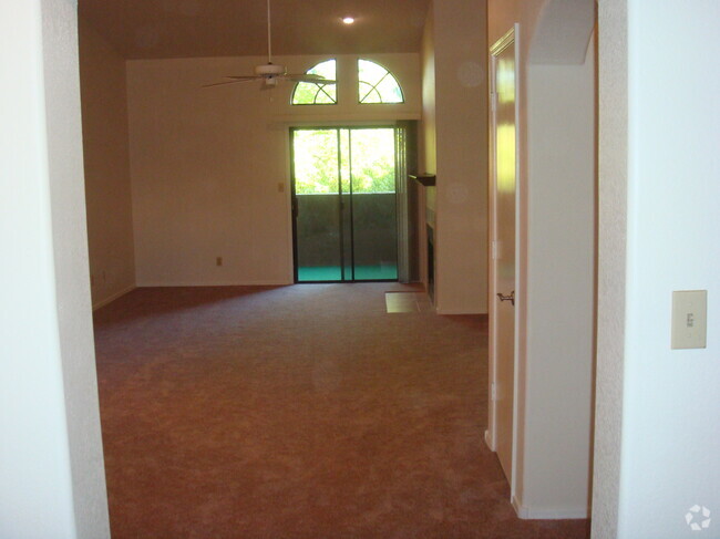 Building Photo - 9600 N 96th St Unit # 275 Rental