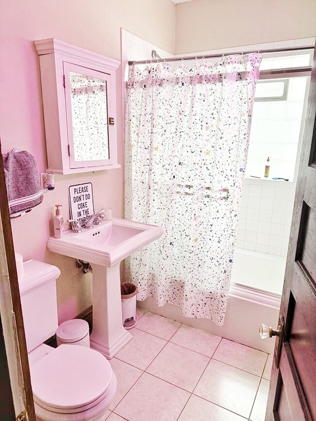 Photo - 2917 N Frederick Ave Unit 2017 Frederick Ave