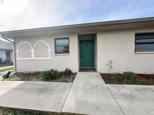Building Photo - 24540 Harbor View Rd Unit F2