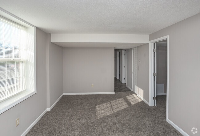 2BR, 1BA - 988 SF - Woodland Springs