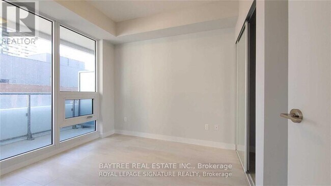 Photo - 2221 Yonge St Unité 809