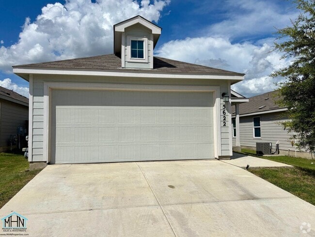 Building Photo - Live in Luxury in this beautiful 3bed/2bat... Rental