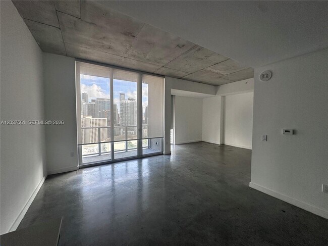 Photo - 151 SE 1st St Unidad 2405