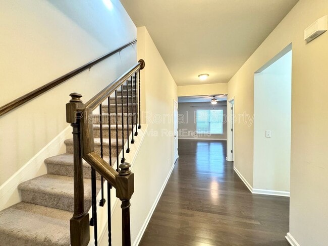 Photo - 1471 Brushed Ln