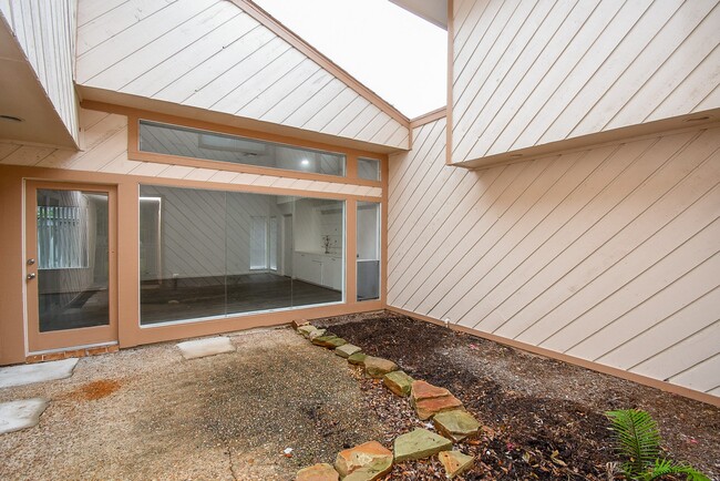 Photo - 7814 Candlegreen Ln