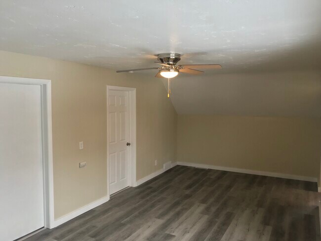 Photo - 1011 W College Ave Unidad #2