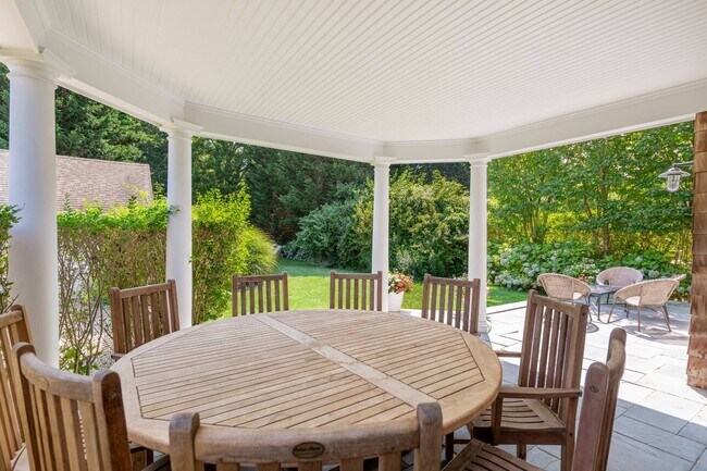 Photo - 148 Wooley St