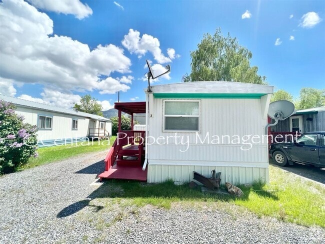 Building Photo - 2 bedroom in the Cobban Courts! Rental