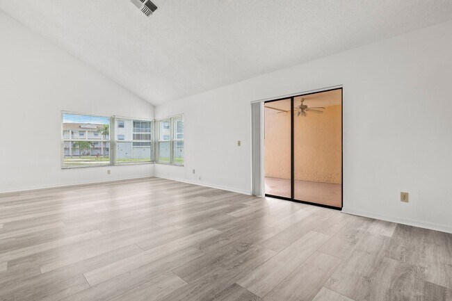 Photo - 17038 Terraverde Cir Unit 17038 Terraverde Circle