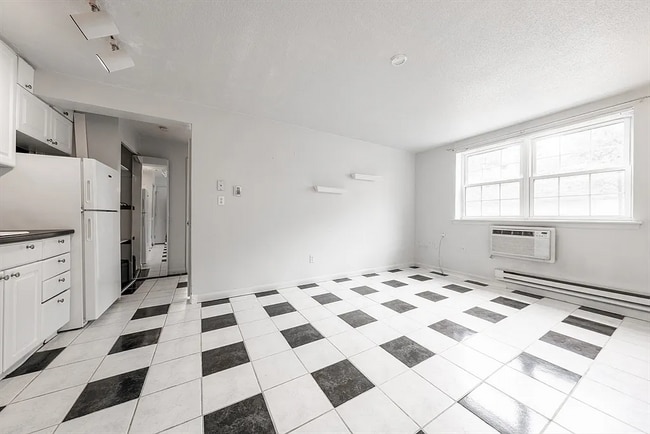 Photo - 10 Colonial Village Dr Unit APT 9