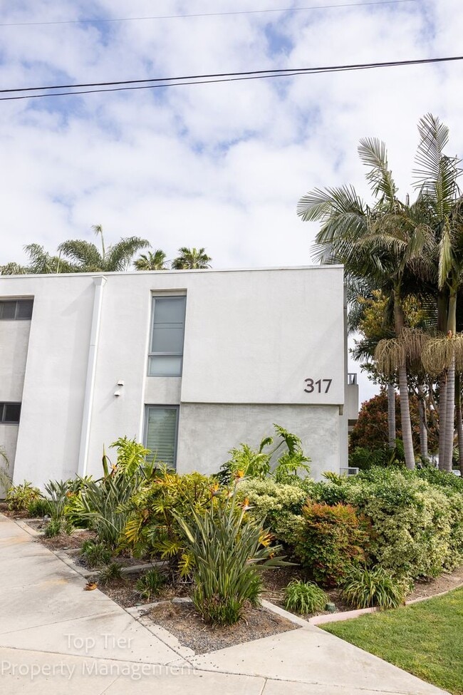 Photo - 2-bed, 2-bath 972sqft condo, walking distance to beach in Carlsbad Village, literally one block o... Unit 206