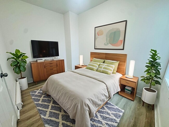 Photo - Beautiful 3b/1.5bth House ! Section 8 Only