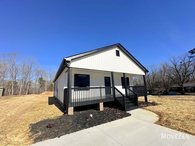 Photo - 215 Agner Ln
