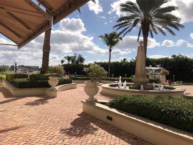 Photo - 804 E Windward Way Unit 522