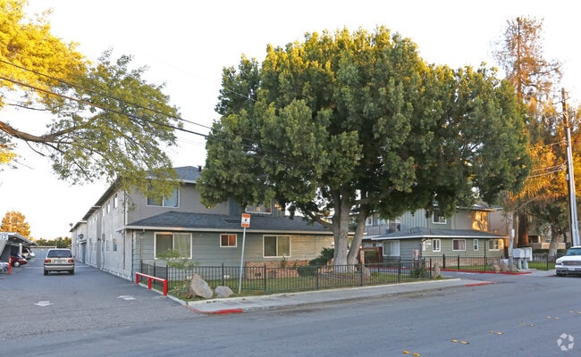 Photo - 39-55 Rancho Dr