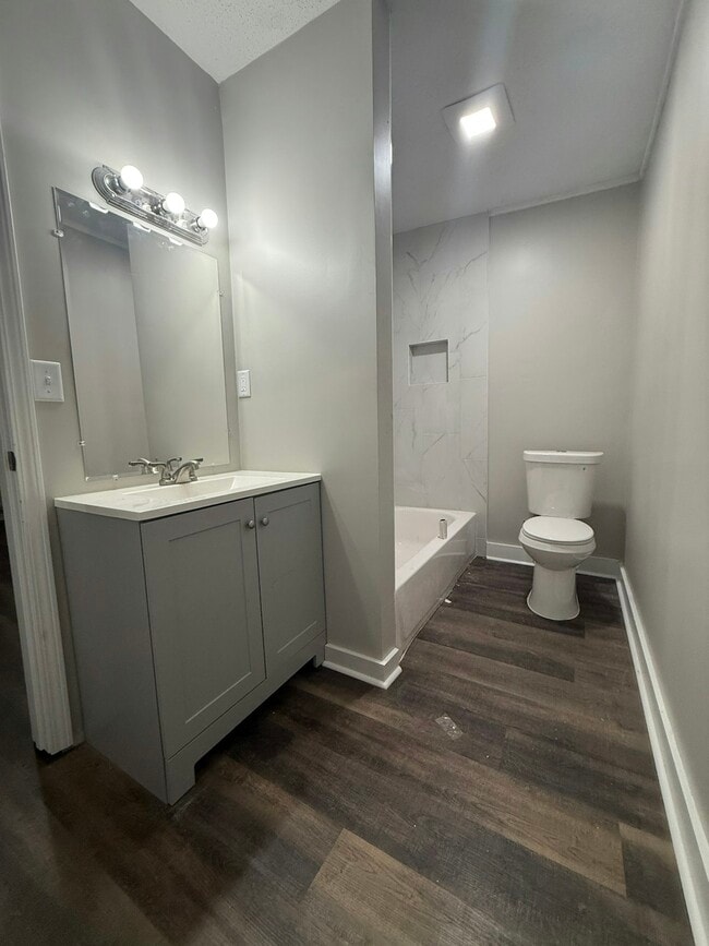 Photo - 705 Harahan Rd