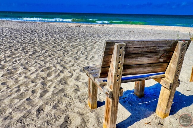 Photo - Seasonal Short-Term Venice Island Townhouse Steps from Venice Beach!
