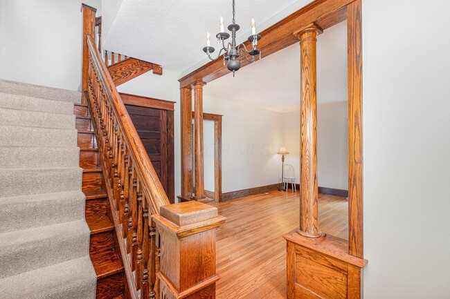 Photo - 601 E Gambier St