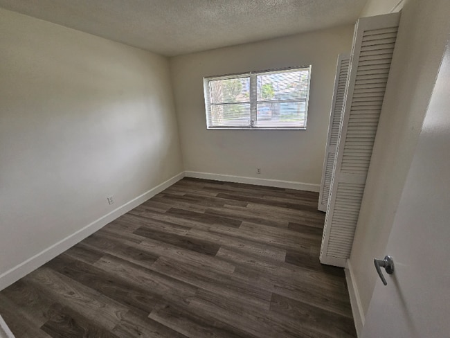 Photo - 236 SE 9th Ave
