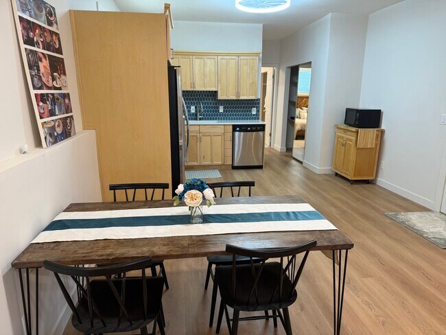 Building Photo - 944 Williamstown Ct Unit 1