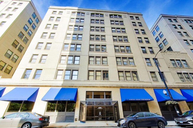 Photo - 640 S Federal St