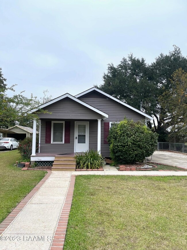 Photo - 109 Romero St House