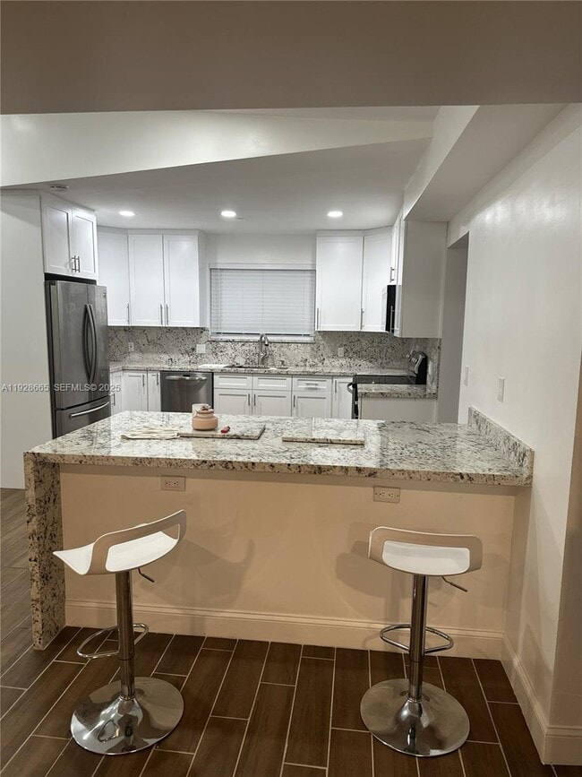 Photo - 7121 Harding St