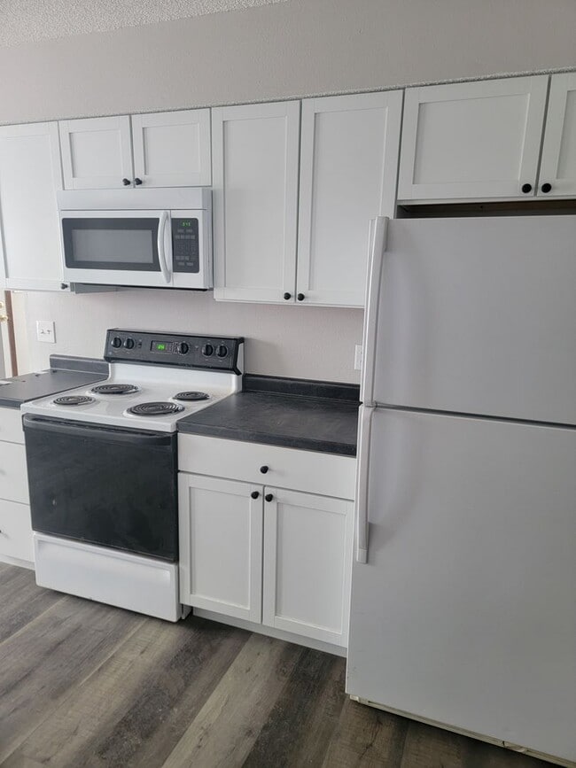 Photo - Norwalk 3 BDRM