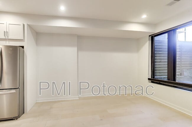 Photo - 531 Kennedy St NW Unit 3