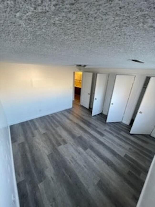 Photo - SINGLE FAMILY HOUSING -  2 bed/1 bath just off of University Parkway in Orem Unit 4