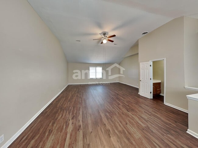 Photo - 2814 Sutherland Dr